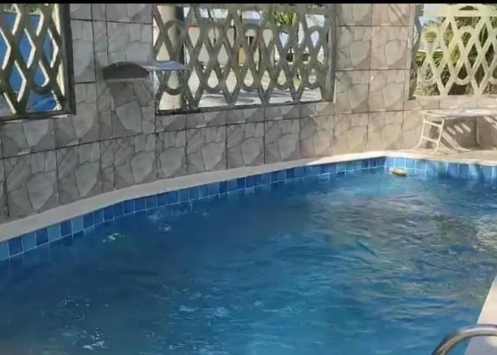 Frente Mar Piscina Acessibilidade